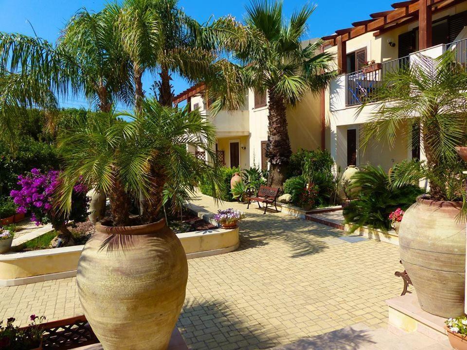 Residence Casa Del Mar Sicilia Марина-ди-Модика Экстерьер фото