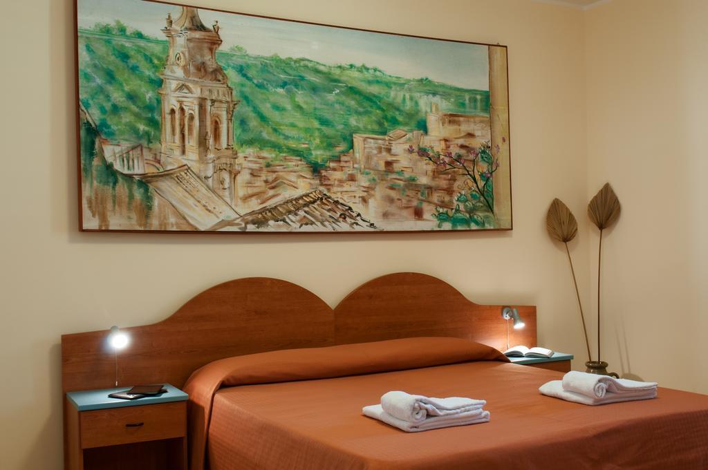 Residence Casa Del Mar Sicilia Марина-ди-Модика Экстерьер фото